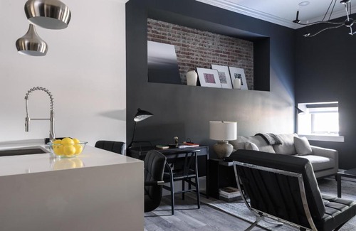 Near Southside Apartment | FRONTDESK Revamped 1 BR Apt by The Gate District