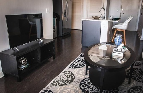 Charlotte Center City Apartment | Frontdesk | Skyhouse Apts Uptown Charlotte, Nc
