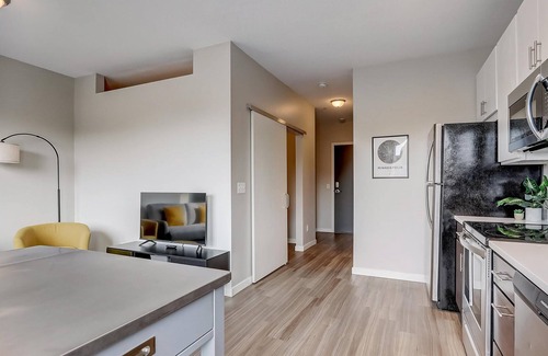 Powderhorn Apartment | Frontdesk | Studio Apt near Lake Nokomis Beach