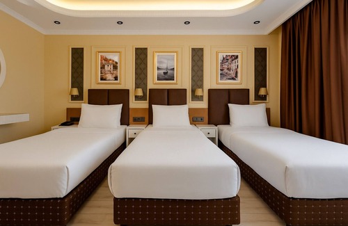 Arnavutkoy Hotel | FRT Airport Hotel