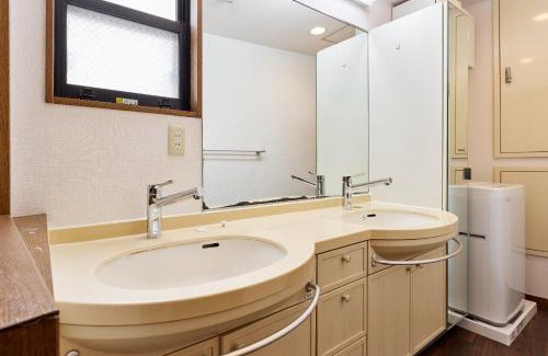 Suginami Apartment | Fujimigaoka Detached House A