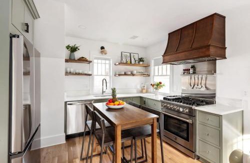 Inman Park Apartment | Full Bloom