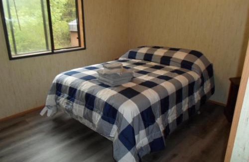 Arkdale House | Full Moon Cabin