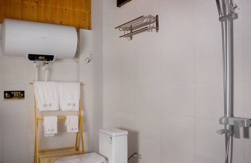 Gucheng Hotel | Full moon Inn Lijiang