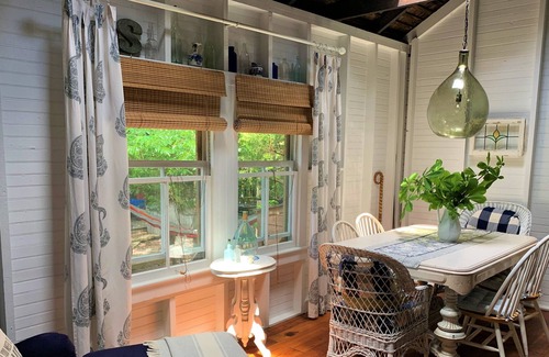 Ocean Beach Cottage | Fully Booked for Summer 2023 - Charming Cottage, Perfect Location!