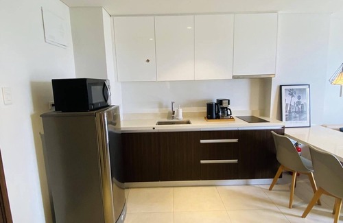 Maribago Condo | Fully Furnished 1BR @Tambuli Seaside Living Residence w/Sea view.