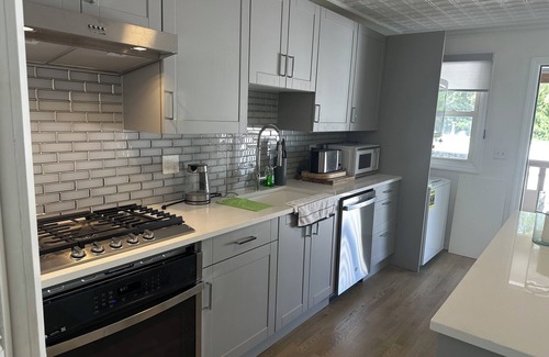 Old Greenwich Apartment | Fully furnished summer rental in the heart of Old Greenwich