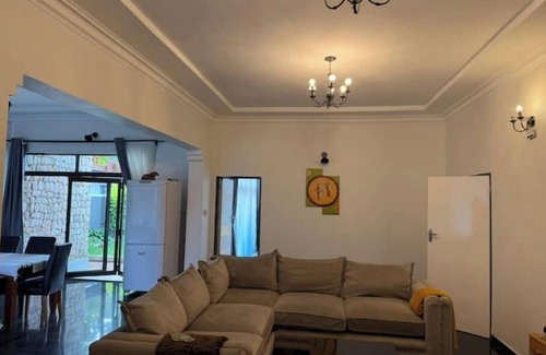 Victoria Falls House | Fully furnished three-bedroomed haven moments from breath-taking Victoria Falls