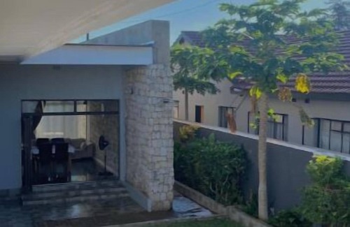 Victoria Falls House | Fully furnished three-bedroomed haven moments from breath-taking Victoria Falls