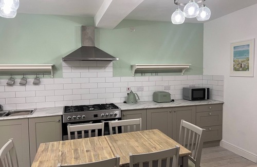 West Looe House | Fully refurbished 4 bed home in heart of West Looe