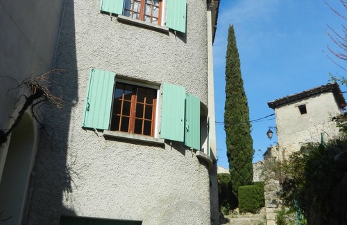 Mollans-sur-Ouveze House | Fully renovated village house, Drôme Provençale near Ventoux, Climbing
