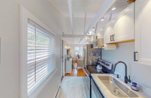 Manomet House | Fully Renovated Coastal Escape in White Horse Beach with AC, Deck & Parking