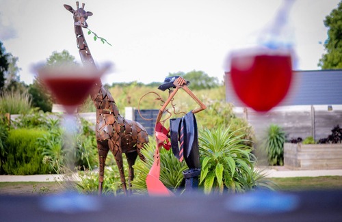 Pleguien House | Fully renovated farmhouse with swimming pool and Jacuzzi, 10 minutes from the sea