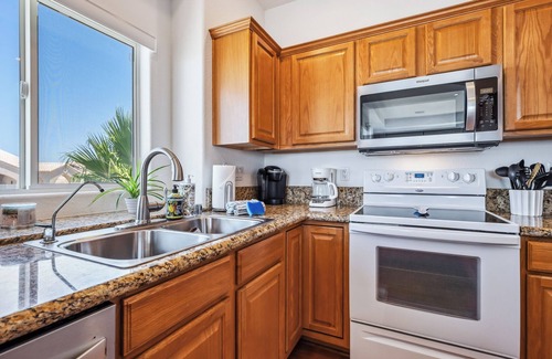 Sunridge Estates Condo | FUN 3 Bedroom w/Bonus room and 3 Full Bathroom Condo