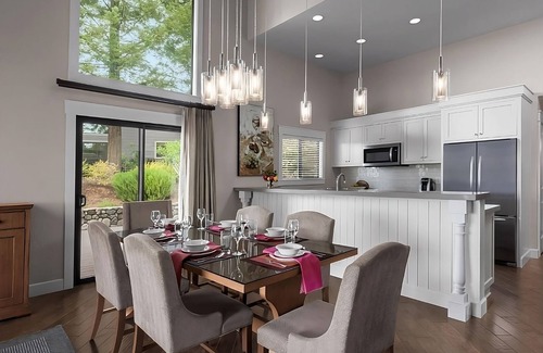 Napa Hotel | Fun Days Ahead! 3 Family-friendly Suites w/Kitchen, Onsite Golf Course!