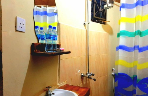 Arusha Cabin | Furahia Eco Inn