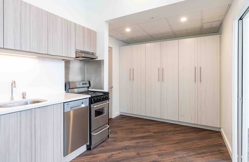 Altoona Apartment | Furn 2nd Flr 1-BR apart 8 mins to UPMC convenient location near downtown Altoona