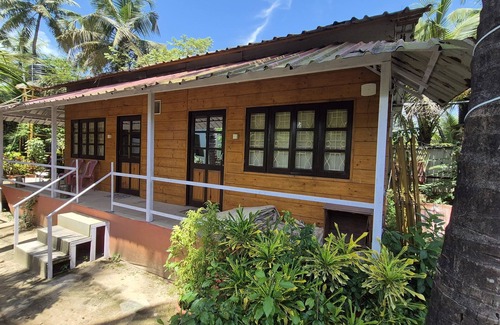 Sernabatim Resort | Furtados Beach Cottages