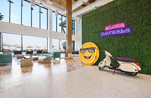 Fuwayrit Hotel | Fuwairit Kite Beach, Tapestry Collection By Hilton