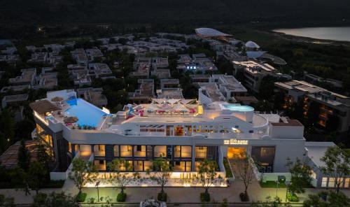 Jiangchuan County Hotel | Fuxian Lake Su Qing Qingzhou Cliff Hotel