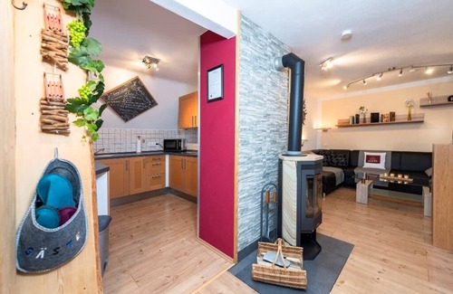 Pleystein Apartment | FW-Fahrenberg | 65qm große, 4-Sterne FeWo mit eigenem Zugang und Kaminofen