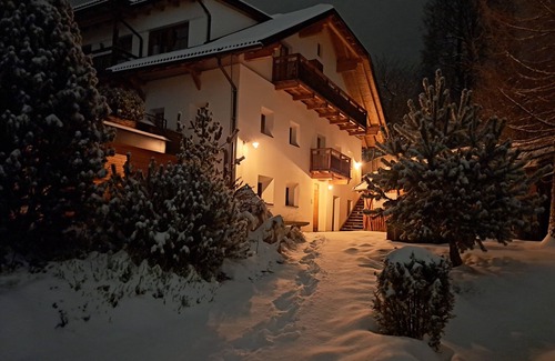 Brunico Apartment | FW "gartenblick" Beim Gutshaus Im Winkl