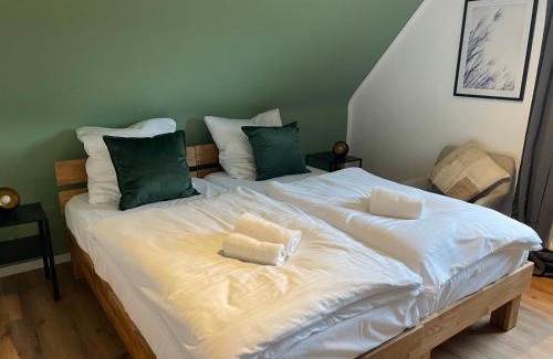 Blaustein Apartment | FYDA Blaustein, Nahe Ulm, Legoland, Münster, 3 SZ