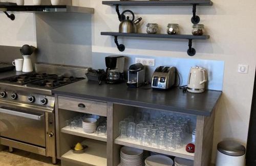 Fontclaireau House | Gîte à Fontclaireau : piscine privative, jardin clos, 4 ch., draps et linge fournis - FR-1-653-202