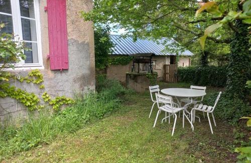 Saint-Leon House | Gîte à Saint-Léon avec Terrasse et Jardin - FR-1-489-518