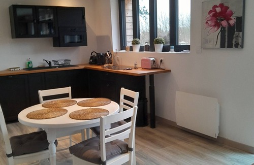 Montreuil-sur-Mer Bed & Breakfast | Gîte 2 ou 4 Personnes Avec Jacuzzi et Terrasse Privative