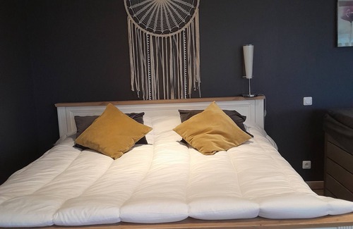 Montreuil-sur-Mer Bed & Breakfast | Gîte 2 ou 4 Personnes Avec Jacuzzi et Terrasse Privative