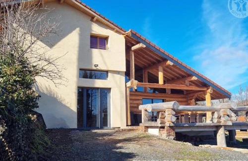 Saint-Jean-Soleymieux House | Gîte 3 Ch avec Billard et Jacuzzi - FR-1-496-313