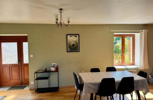 Neuville-au-Plain House | Gîte 5 personnes - Le Refuge des Parachutistes - en bordure du marais