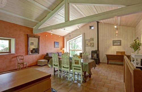 Rochetaillee House | Gîte accueillant à Saint-Étienne avec WiFi - FR-1-496-38