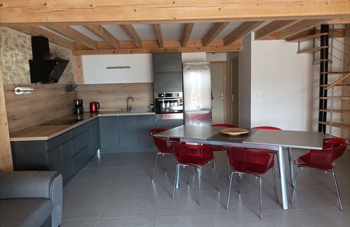 La Begude-de-Mazenc House | Gîte Aménagé Pour Passer D'agréables Moments en Famille ou Entre Amis