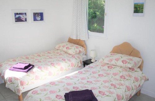 Asnieres sur Vegre House | Gîte Asnières-sur-Vègre, 4 pièces, 6 personnes - FR-1-410-244