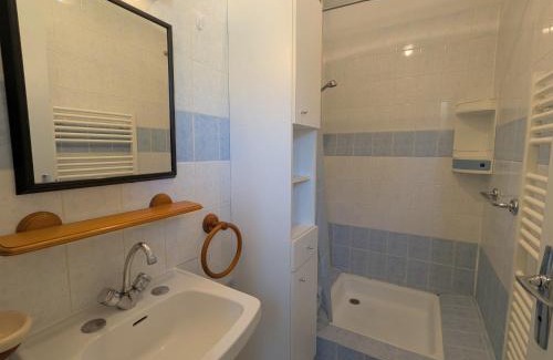 Ceaulmont House | Gîte au bord de la Creuse avec parking privé à Ceaulmont - FR-1-591-736