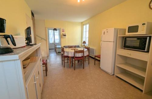 Ceaulmont House | Gîte au bord de la Creuse avec parking privé à Ceaulmont - FR-1-591-736