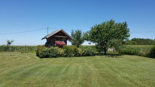 Saint-Victor-de-Cessieu House | Gîte/chalet meublé pour 2 personnes le 1780