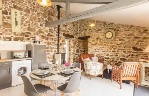 Port-Saint-Pere House | Gîte charmant entre Nantes et la mer avec jacuzzi, jardin et vélos - FR-1-306-1050