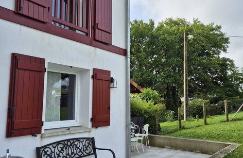 Bardos House | Gîte Choroby.