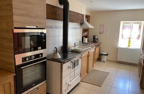 Mazirat House | Gîte de campagne avec terrasse et tous équipements à Mazirat - FR-1-489-385