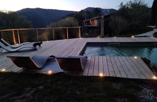 Saint-Fortunat-sur-Eyrieux House | Gîte du Puy