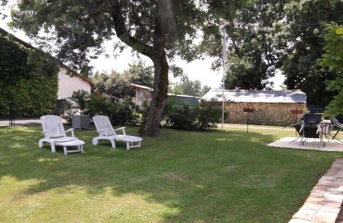 Montlieu la Garde House | Gîte du grand Chêne