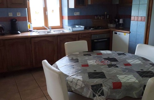 Bellefontaine Apartment | 🌲 Gîte du Lutin Boname : Calme, Jardin & Randonnées aux Portes des Vosges