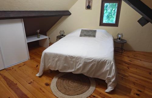 Salvagnac-Cajarc House | Gîte du Mas de Palaille 8 Personnes - 4 chambres de mai à septembre ou 6 personnes - 3 chambres d'octobre à avril