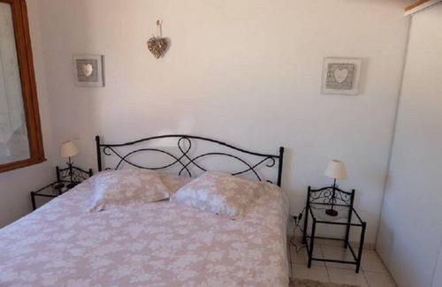 Coulx House | Gîte du Silence - Stylish gîte in beautiful French countryside