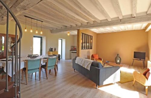 Neuvy-au-Houlme House | Gîte en pierre au cœur de la Suisse Normande avec grand jardin, idéal pour un séjour paisible - FR-1-497-170