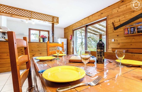 Epersy House | Gîte - ENTRELACS - Gîte