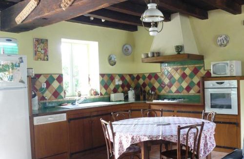 Le Brethon House | Gîte familial avec jardin clos, proche Forêt de Tronçais - FR-1-489-238